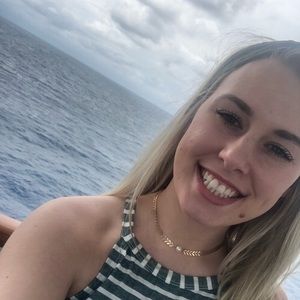 Meet your Posher, Annika